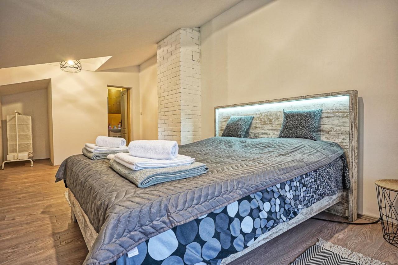 Zmaj Ognjeni Etno Concept Apartment Kupinovo ภายนอก รูปภาพ